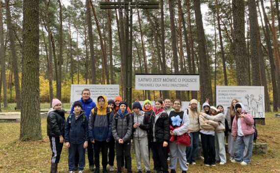 Rajd szóstoklasistów na Groby Rożnowickie