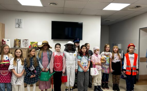 Ogólnopolski Projekt Edukacyjno-Społeczny „Łączymy pokolenia: Seniorzy dzieciom – dzieci seniorom”