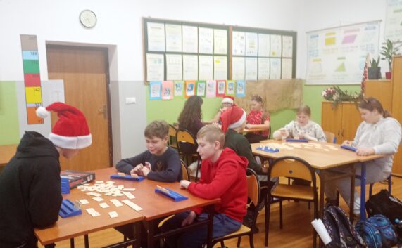 Mikołajkowy Turniej Rummikub
